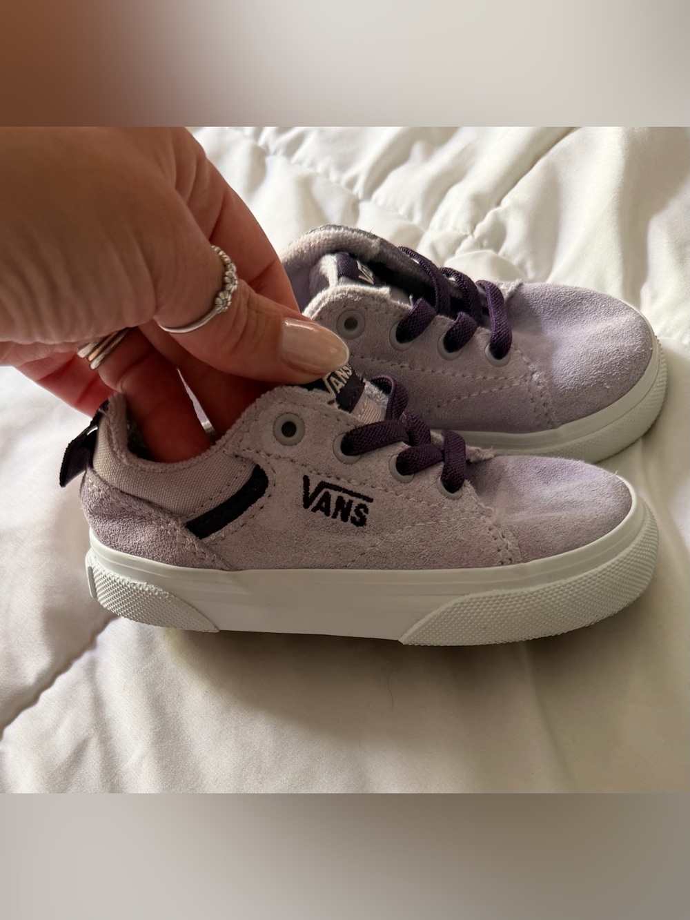 Vans Toddler Suede Sneakers – Size 6.5 💜